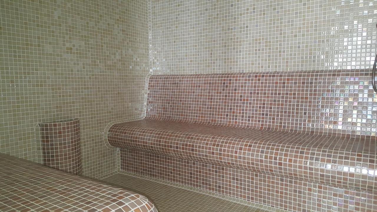 Paris-Lux. Lägenhet Hajdúszoboszló Exteriör bild